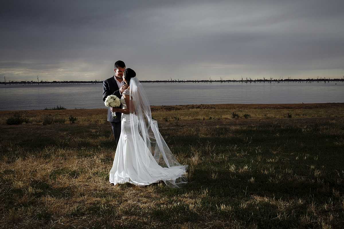 Lauren and Jason's wedding at Yarrawonga | Yarrawonga / Mulwala Wedding Photographers | 0789.jpg
