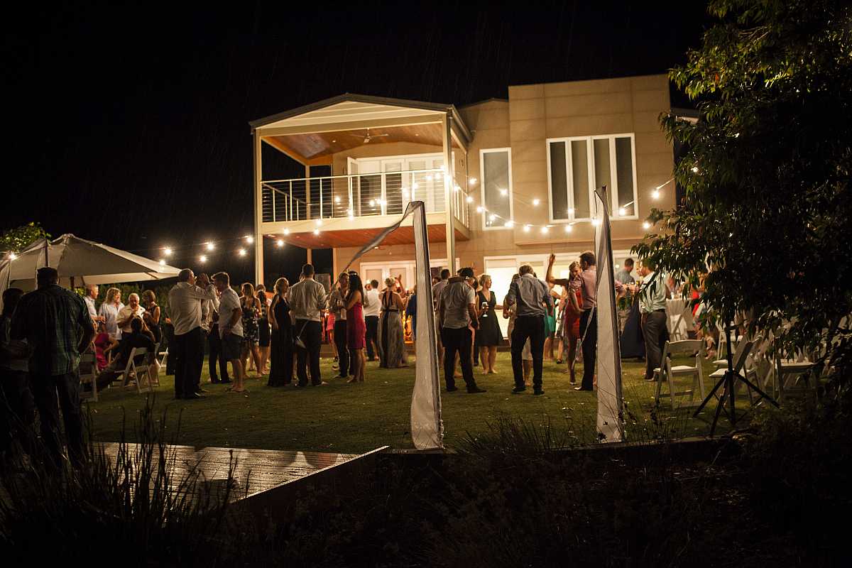 Lauren and Jason's wedding at Yarrawonga | Yarrawonga / Mulwala Wedding Photographers | 1191.jpg