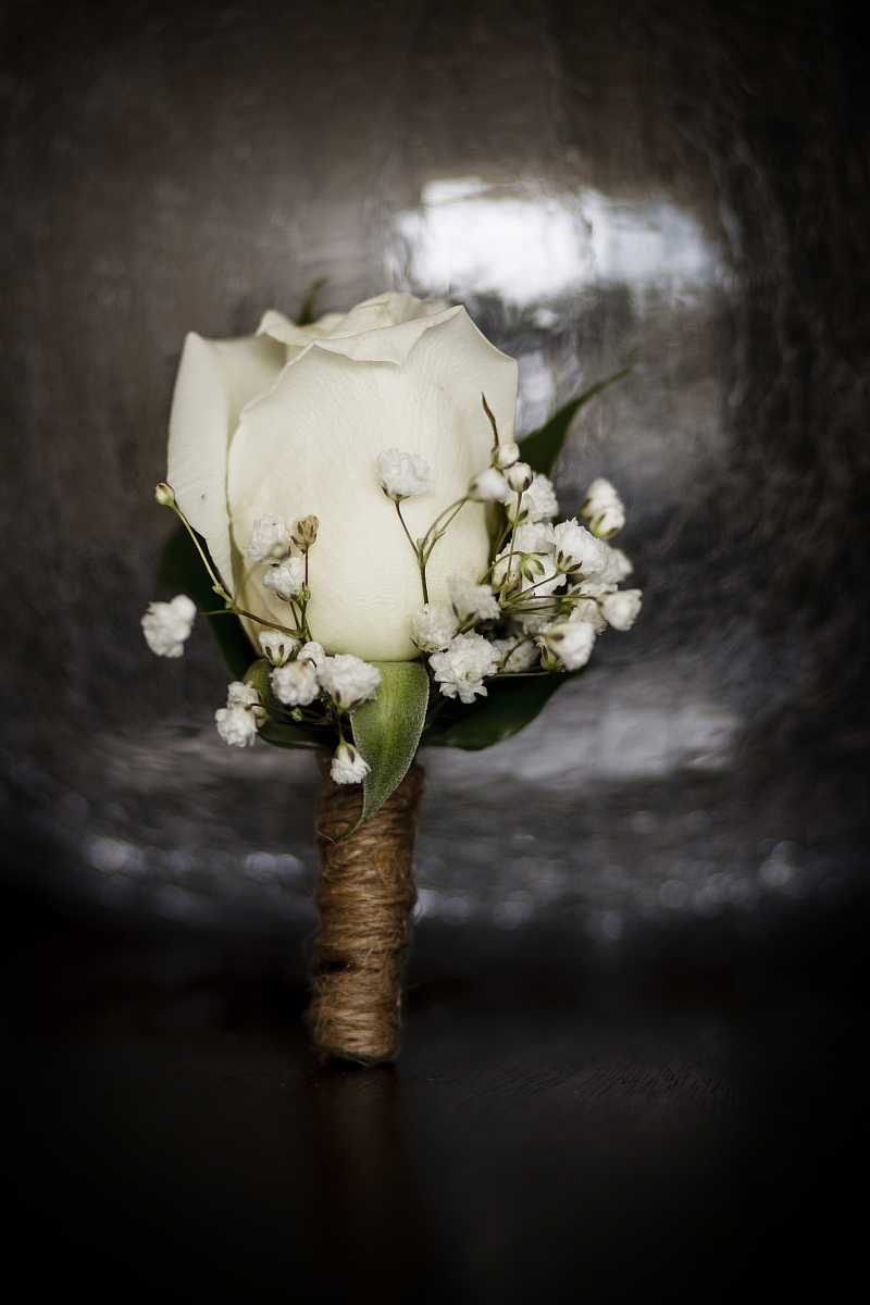Lauren and Jason's wedding at Yarrawonga | Yarrawonga / Mulwala Wedding Photographers | 0044.jpg