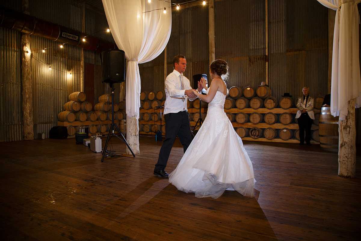 Bec & Dale's wedding at the Corowa Whisky & Chocolate Factory | Corowa wedding photographers | 00782.jpg