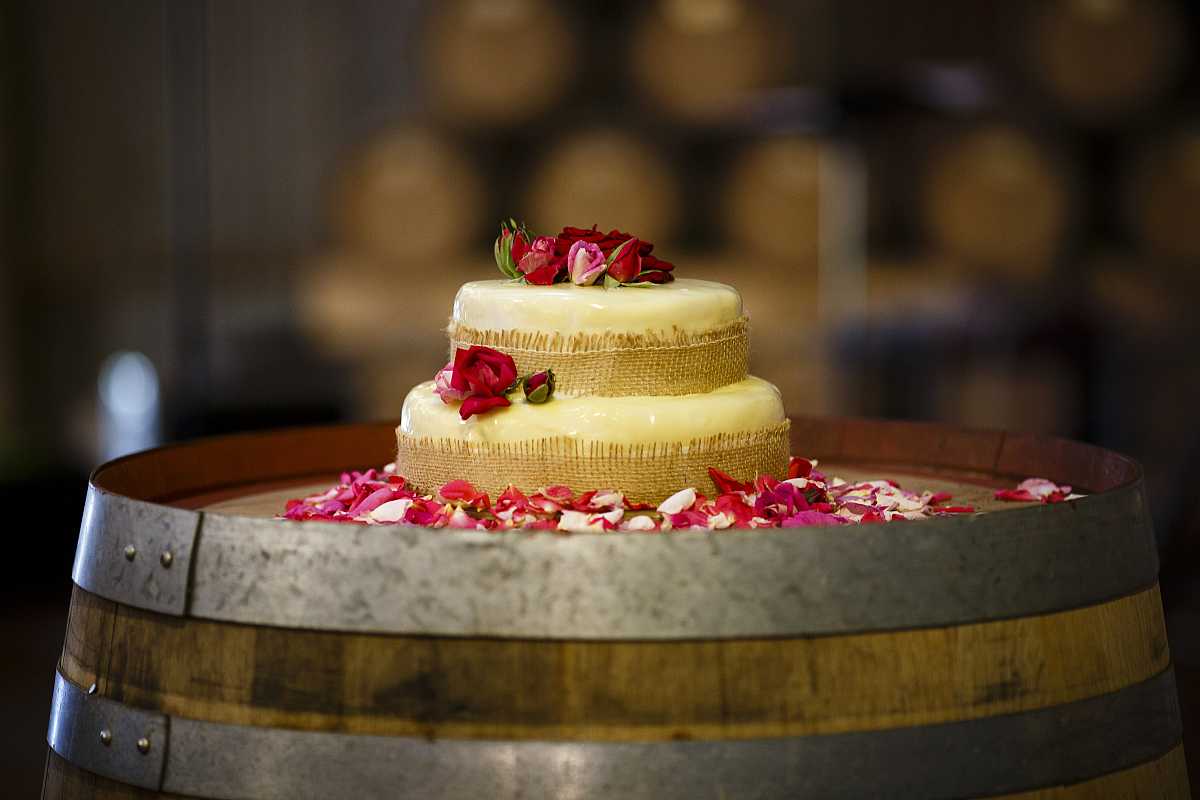 Bec & Dale's wedding at the Corowa Whisky & Chocolate Factory | Corowa wedding photographers | 00535.jpg