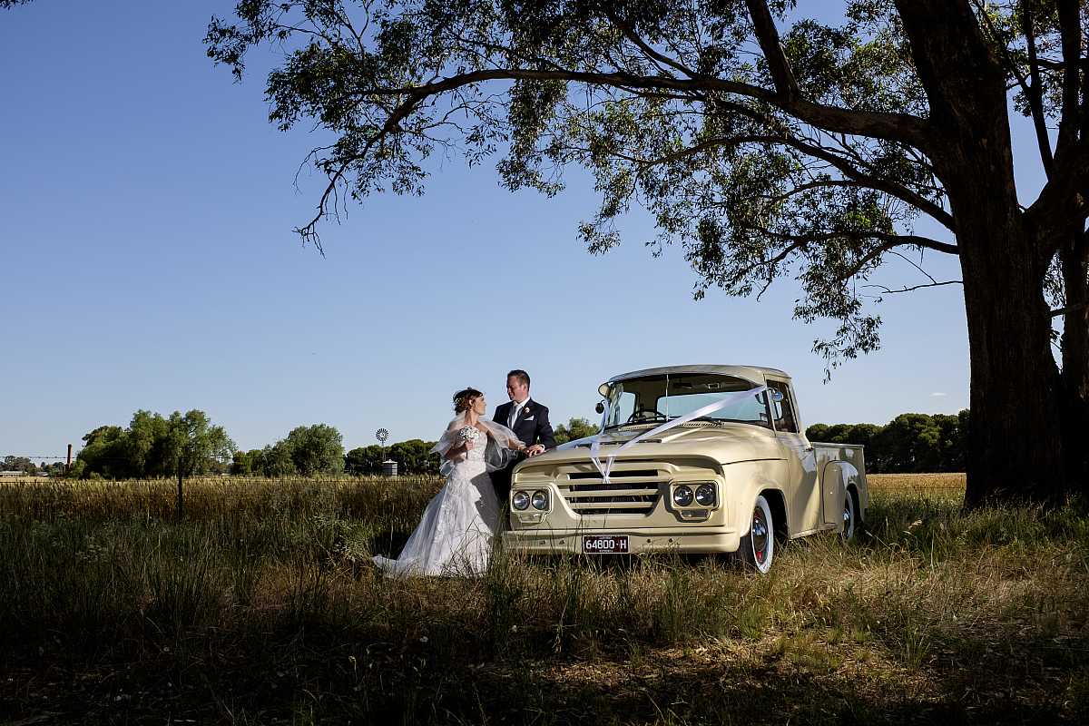 Bec & Dale's wedding at the Corowa Whisky & Chocolate Factory | Corowa wedding photographers | 00393.jpg