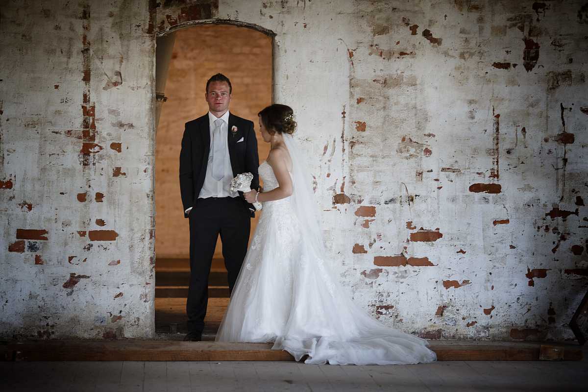 Bec & Dale's wedding at the Corowa Whisky & Chocolate Factory | Corowa wedding photographers | 00595.jpg