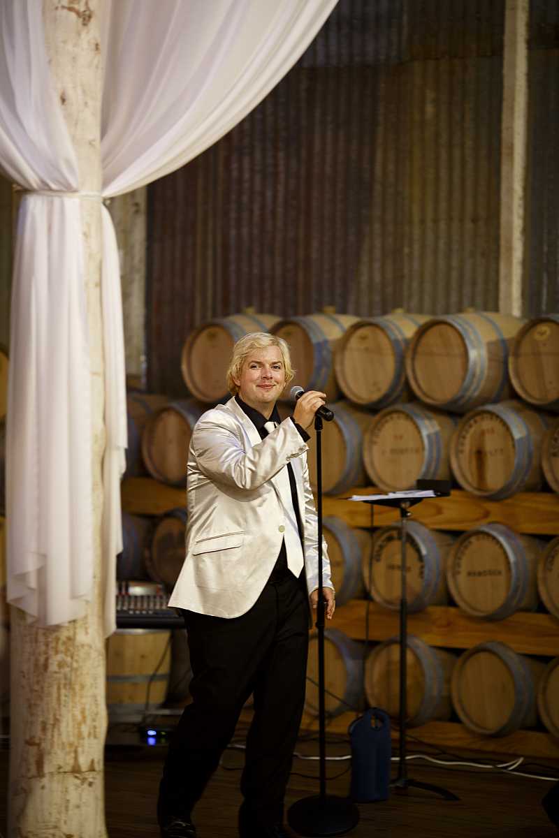 Bec & Dale's wedding at the Corowa Whisky & Chocolate Factory | Corowa wedding photographers | 00667.jpg