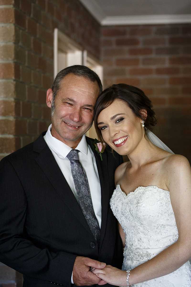 Bec & Dale's wedding at the Corowa Whisky & Chocolate Factory | Corowa wedding photographers | 00148.jpg