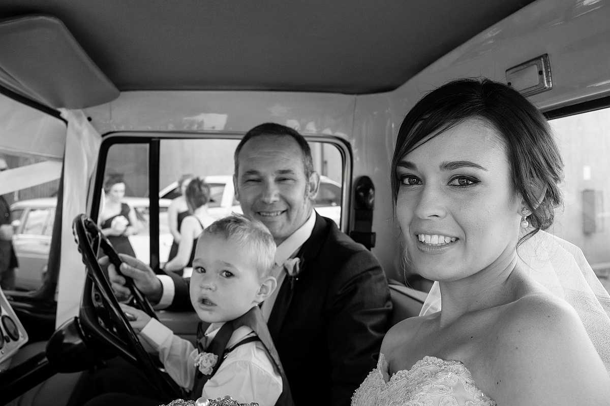 Bec & Dale's wedding at the Corowa Whisky & Chocolate Factory | Corowa wedding photographers | 00177.jpg