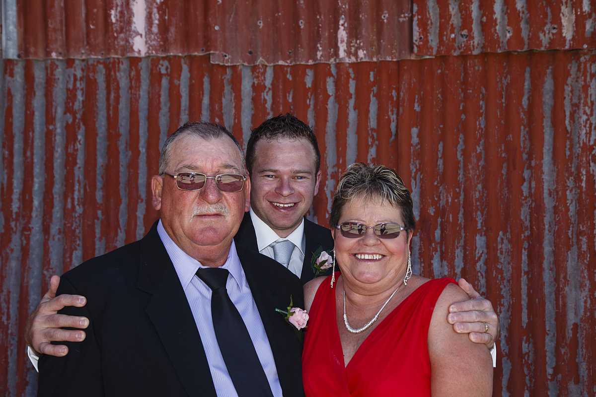 Bec & Dale's wedding at the Corowa Whisky & Chocolate Factory | Corowa wedding photographers | 00358.jpg