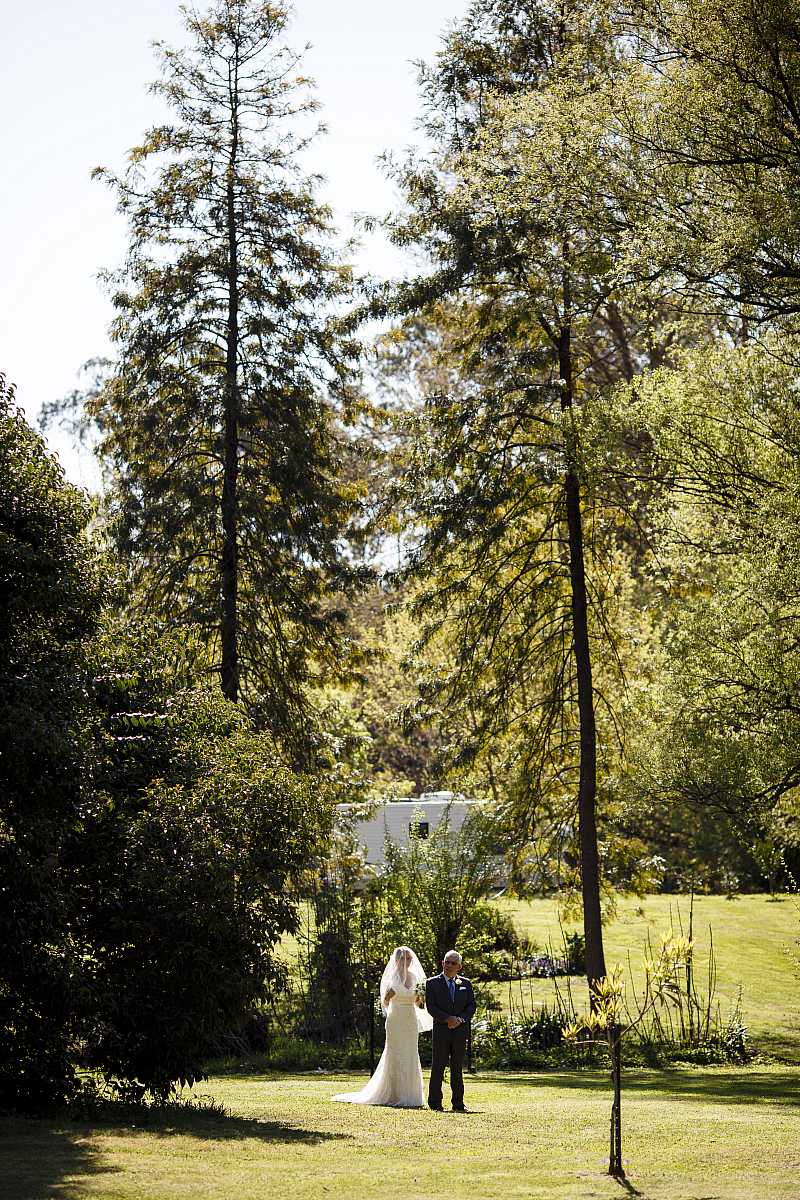 Emma and Clint's wedding at the Mitta Mitta Pub | Mitta Mitta wedding photographers  | 00172.jpg