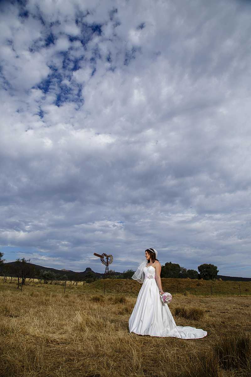 Jacqueline & Jarratt's Peregrines Table Top Mountain Wedding | Albury Wedding Photographers | 00592.jpg
