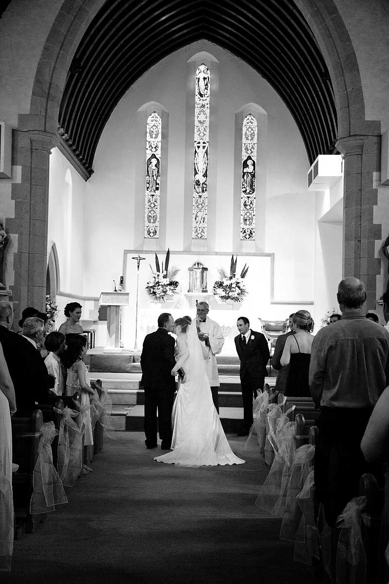 Georgia and Aaron's wedding at All Saints Estate | Rutherglen Wedding Photographers  | elliot0290.jpg