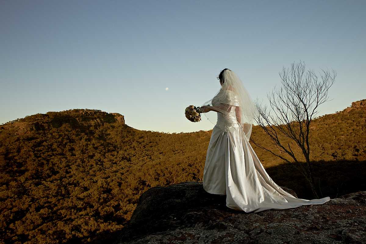 Milina and Grant's Peregrines at table Top Wedding | Albury Wedding Photographers | 16.04.2011.00551.jpg