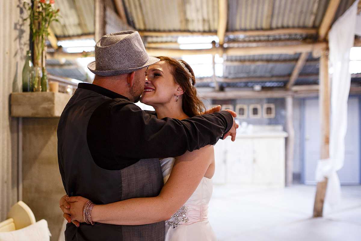 Jacqueline & Jarratt's Peregrines Table Top Mountain Wedding | Albury Wedding Photographers | 00728.jpg