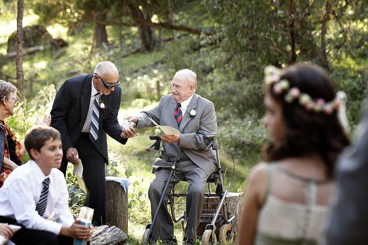 Milina and Grant's Peregrines at table Top Wedding | Albury Wedding Photographers | 16.04.2011.00369.jpg