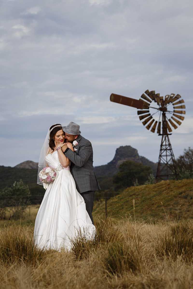 Jacqueline & Jarratt's Peregrines Table Top Mountain Wedding | Albury Wedding Photographers | 00616.jpg