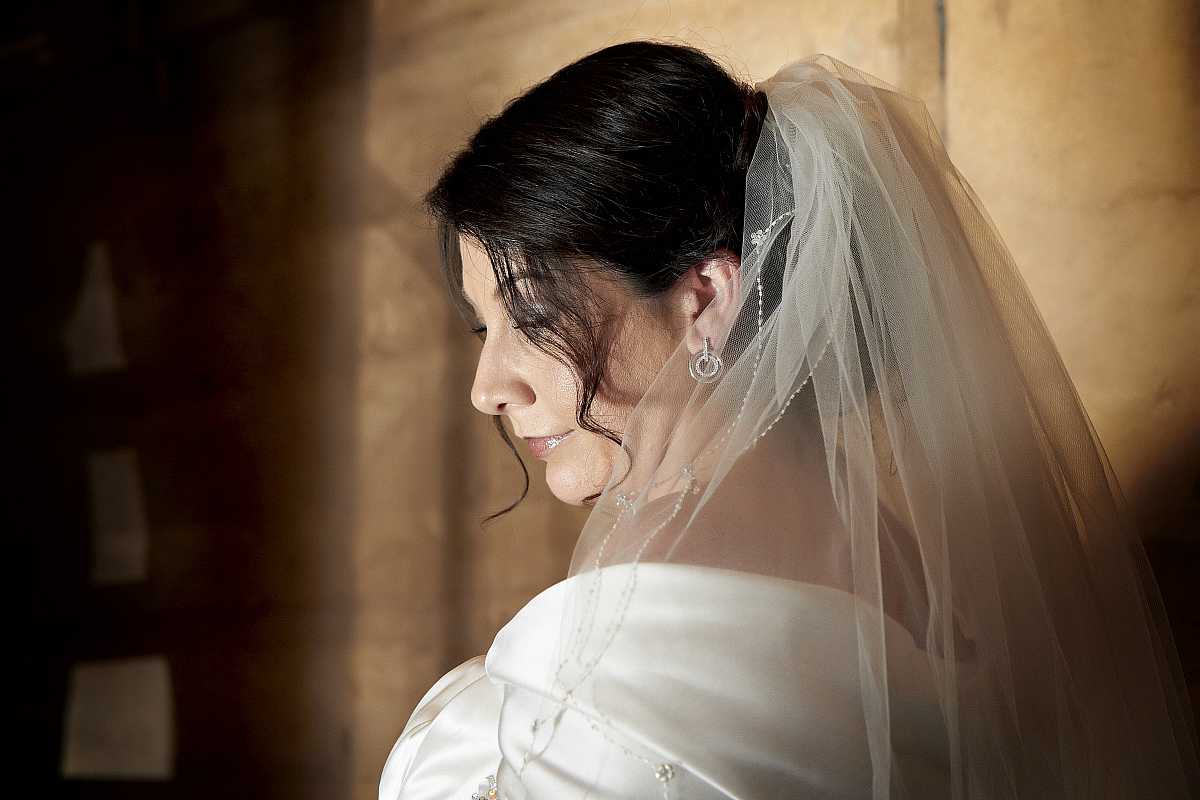 Milina and Grant's Peregrines at table Top Wedding | Albury Wedding Photographers | 16.04.2011.00213.jpg