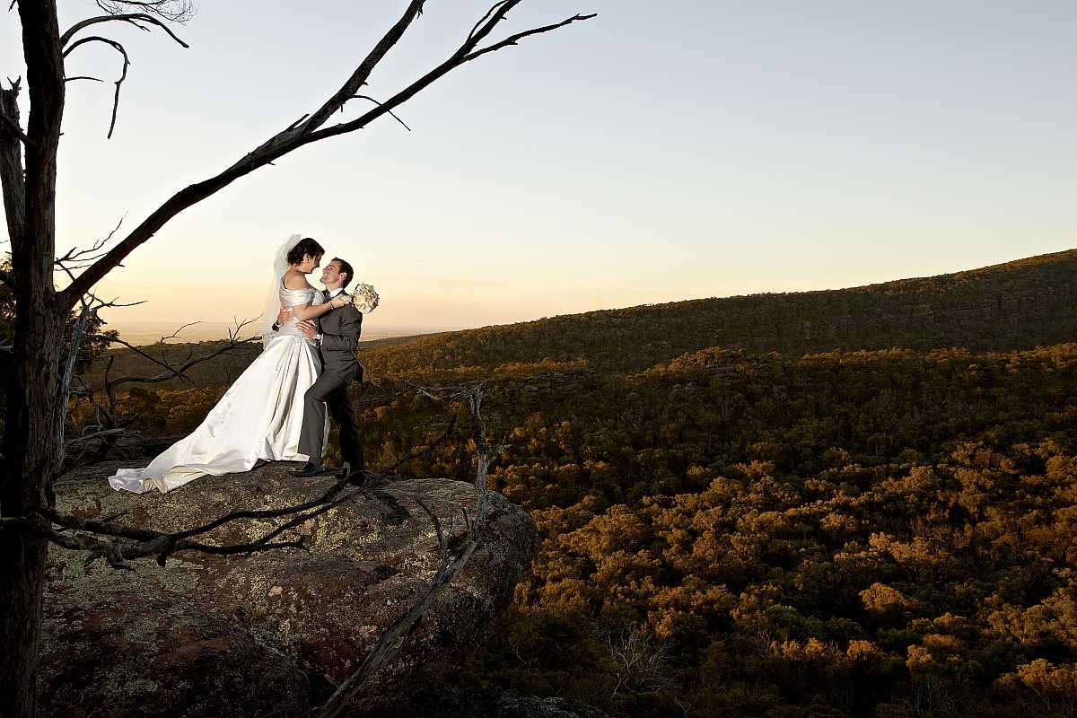 Milina and Grant's Peregrines at table Top Wedding | Albury Wedding Photographers | 16.04.2011.00568.jpg