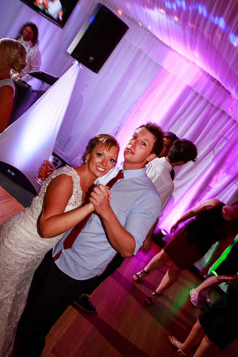 Cherie & Nicholas Gypsy Gardens Wedding | Albury Wedding Photographers  | 00939.jpg