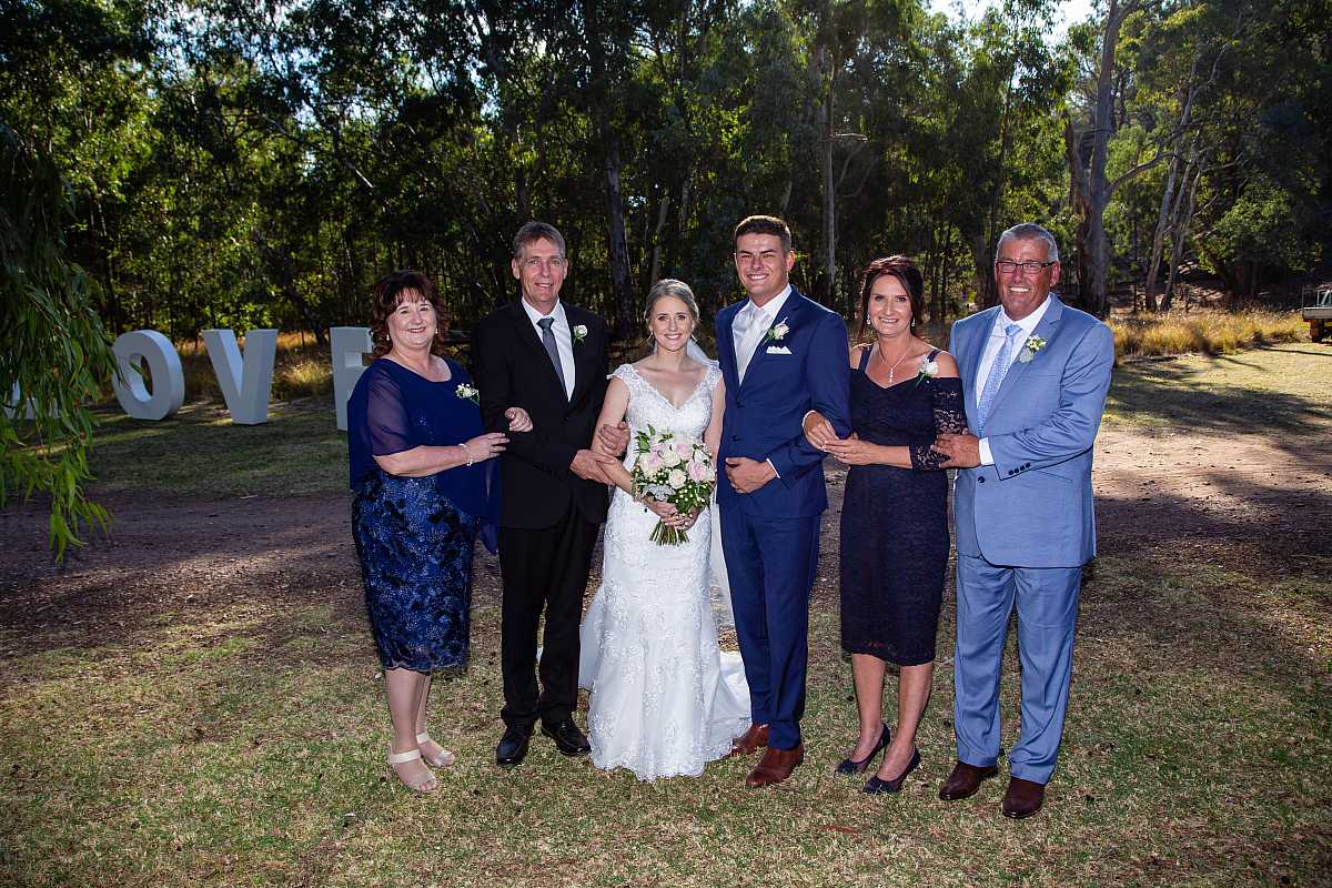 Emily and Jake's Wedding at Peregrine's Table Top Mountain | Albury wedding Photographers | 00628.jpg