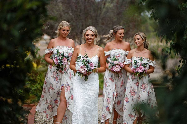 Alex and Anthony's Wedding at Deniliquin Boat Club | Deniliquin wedding Photographers