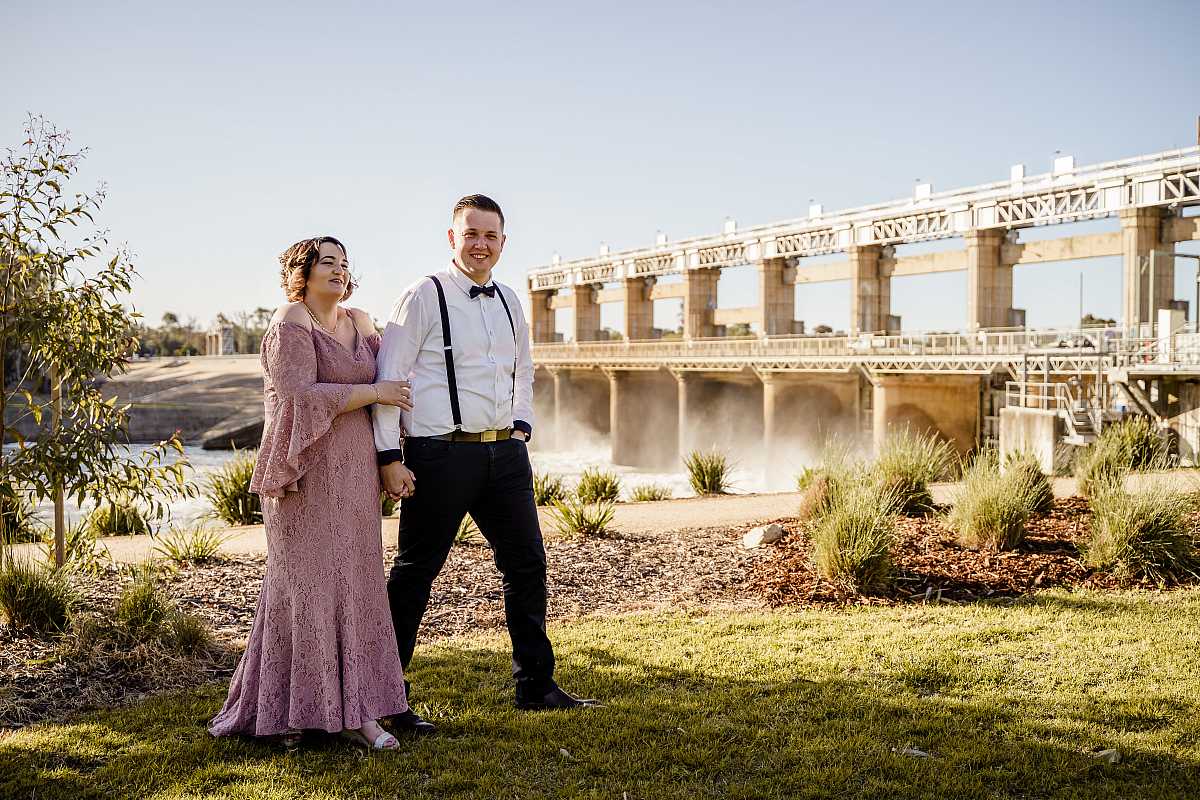 Alyce and Joshua's Yarrawonga / Mulwala  intimate elopement wedding | Yarrawonga / Mulwala Wedding Photographers | 00334.jpg