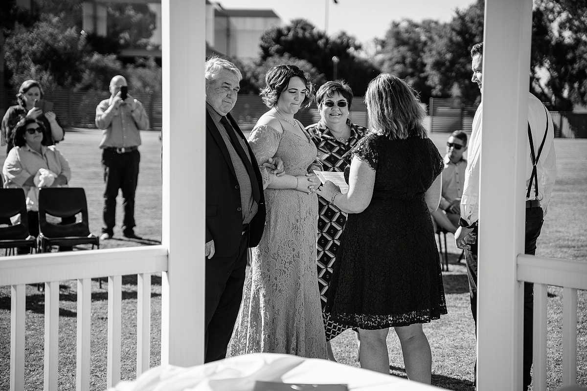 Alyce and Joshua's Yarrawonga / Mulwala  intimate elopement wedding | Yarrawonga / Mulwala Wedding Photographers | 00048.jpg