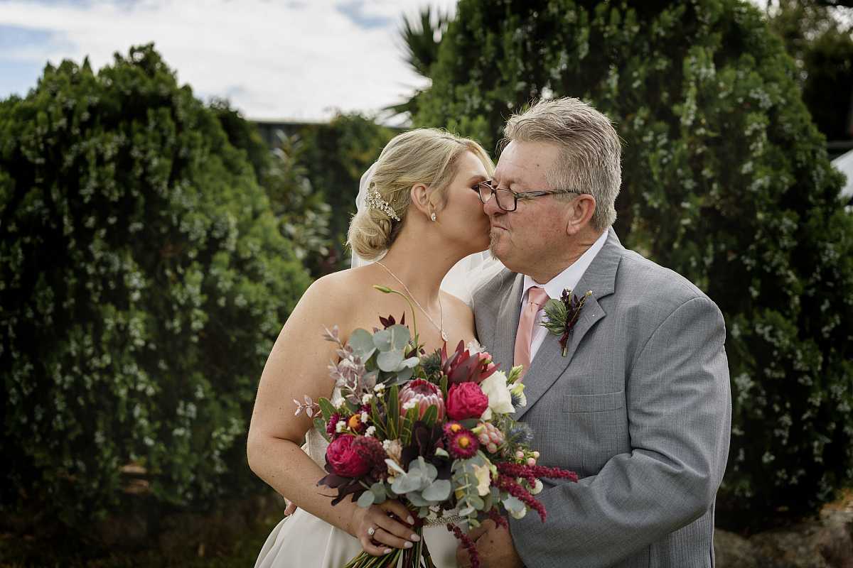 Maddison & Jono’s Wedding at Atura | Albury Wedding Photographers  | 00213.jpg