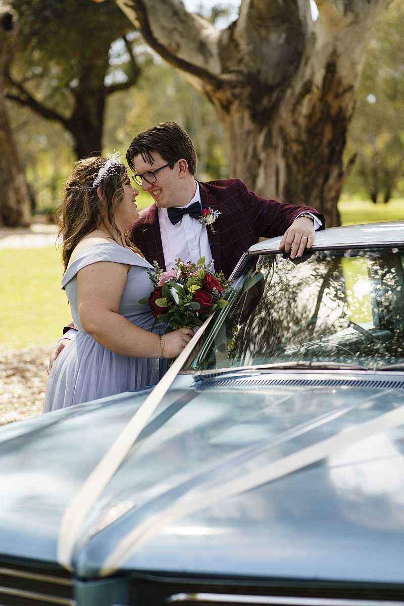 Laura and Marks wedding at Sumsion Gardens Wodonga | Wodonga Wedding Photographers  | 00719.jpg