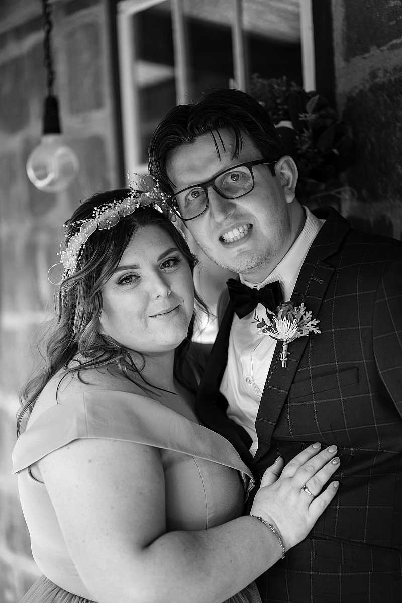 Laura and Marks wedding at Sumsion Gardens Wodonga | Wodonga Wedding Photographers  | 00850.jpg
