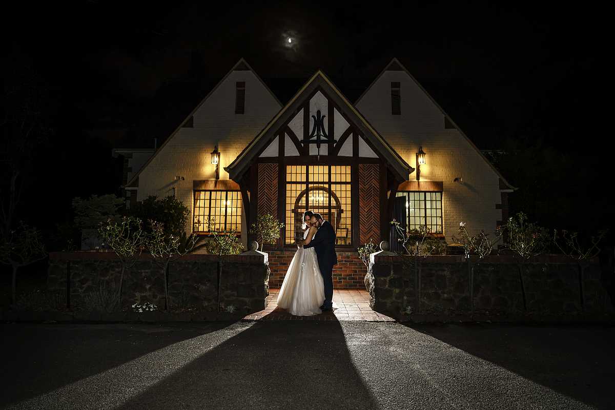 Becky and Daniel's Wedding at the Wattle Park Chalet Melbourne. | 01134.jpg