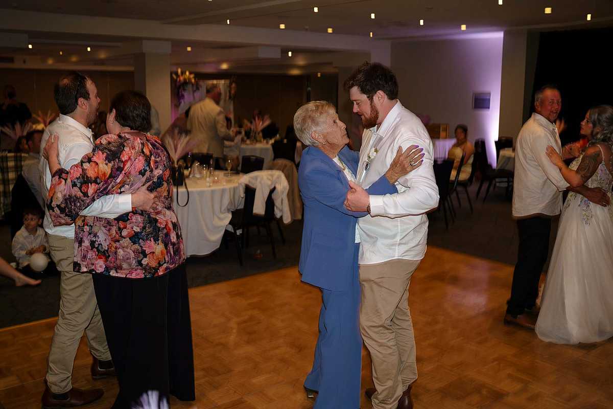 Maddison & Nicholas | A Beautiful Wagga Wagga Wedding | 2026-09-12-Keogh-AllSaintsPhotographyAlbury-0930.jpg
