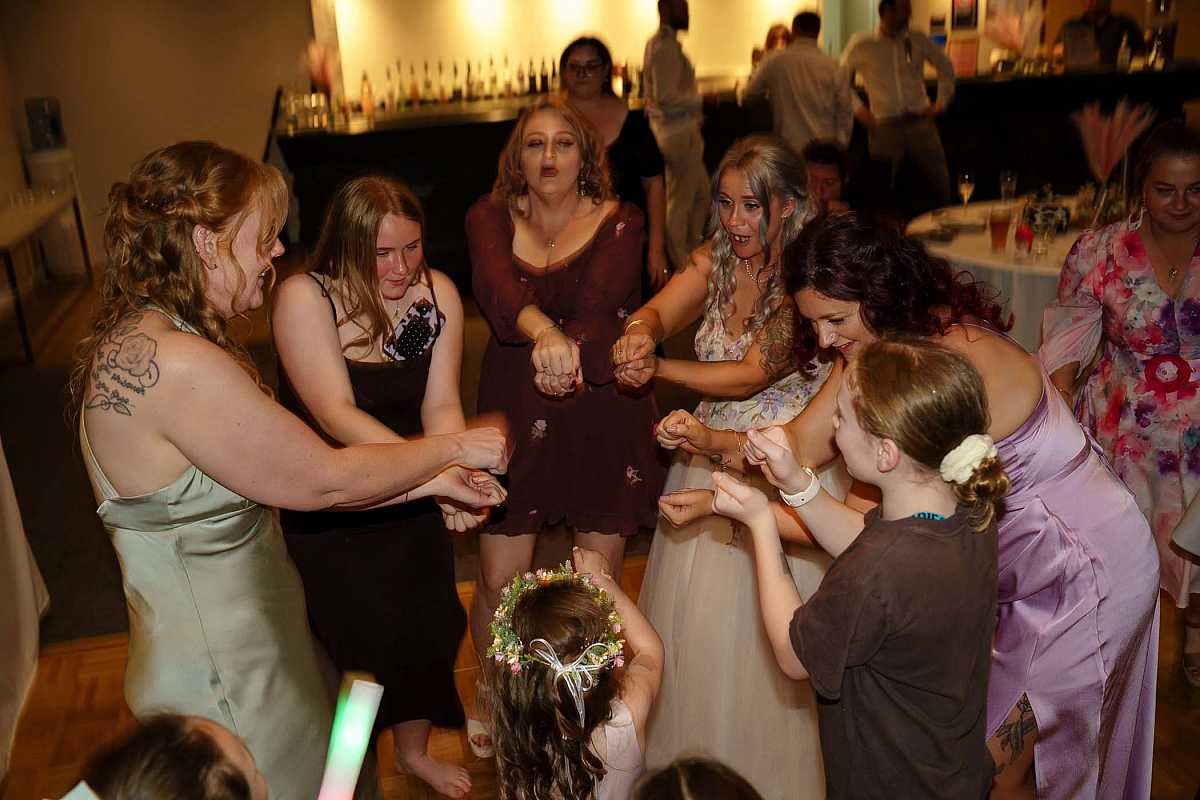 Maddison & Nicholas | A Beautiful Wagga Wagga Wedding | 2026-09-12-Keogh-AllSaintsPhotographyAlbury-0980.jpg