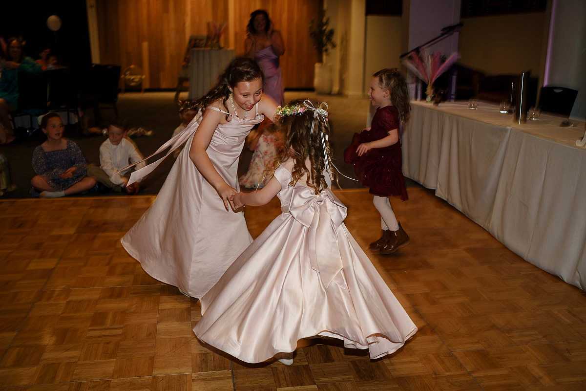 Maddison & Nicholas | A Beautiful Wagga Wagga Wedding | 2026-09-12-Keogh-AllSaintsPhotographyAlbury-0959.jpg